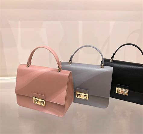 Élysée: Buy & Sell Authentic Designer Bags & Accessories